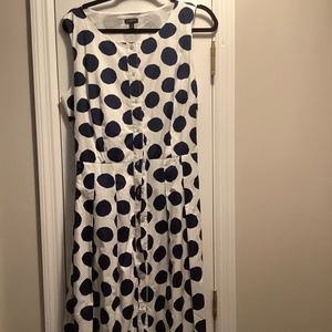 Talbot, size14 Sleeveless, pleated lined dress wpockets. White/dark navy polka